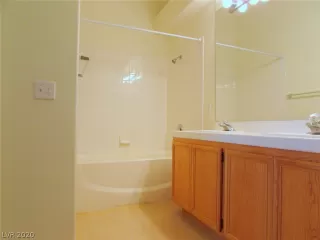Photo #4: 2246832 Listing 
