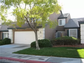 Photo #1: 2246862 Listing