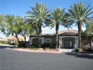 Photo #4: 2246862 Listing