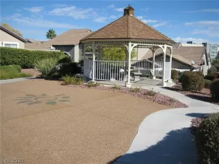 Photo #5: 2246862 Listing