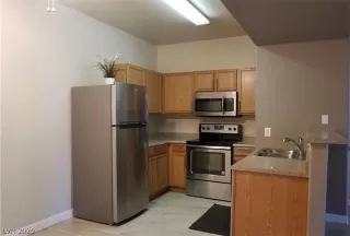 Photo #1: 2246873 Listing