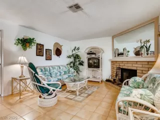 Photo #1: 2246880 Listing 