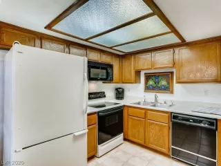 Photo #4: 2246880 Listing 