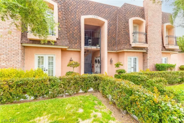 MLS: 2246882 Condo For Sale