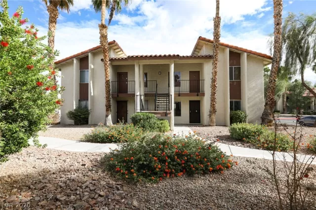 MLS: 2246919 Condo For Sale