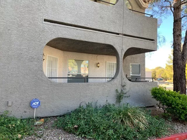 MLS: 2246927 Condo For Sale