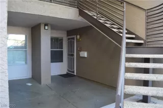 Photo #1: 2246927 Listing