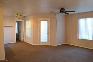 Photo #3: 2246927 Listing