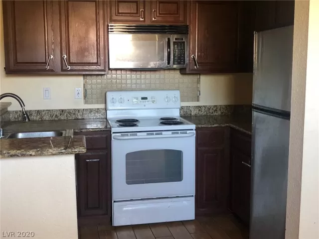 MLS: 2246928 Condo For Sale