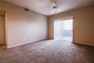 Photo #4: 2246959 Listing