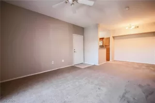 Photo #6: 2246959 Listing