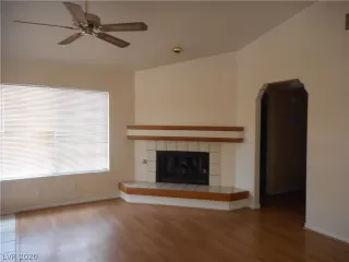 Photo #4: 2246994 Listing 