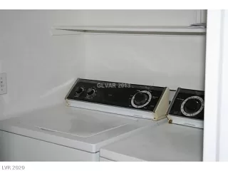 Photo #3: 2247046 Listing 