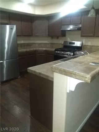 Photo #5: 2247046 Listing 