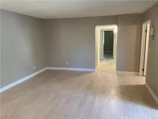 Photo #3: 2247064 Listing 