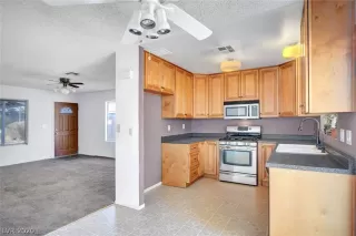 Photo #2: 2247072 Listing 