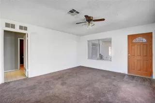 Photo #5: 2247072 Listing 