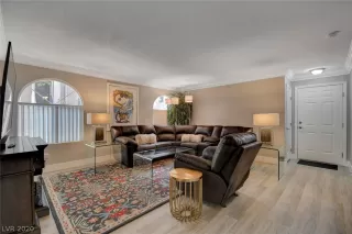 Photo #1: 2247084 Listing 