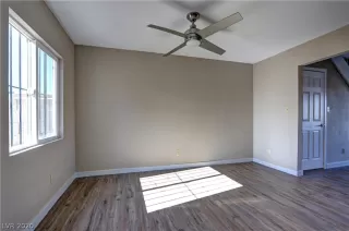 Photo #6: 2247093 Listing 
