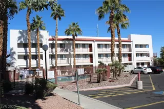 Photo #4: 2247106 Listing 