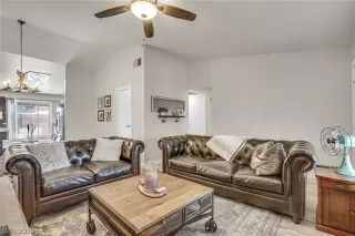 Photo #4: 2247161 Listing 