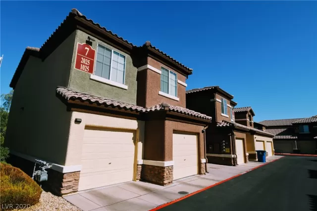 MLS: 2247195 Condo For Sale