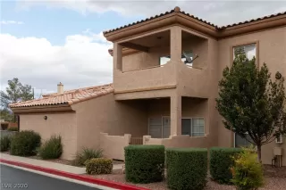Photo #3: 2247199 Listing