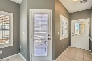 Photo #4: 2247219 Listing