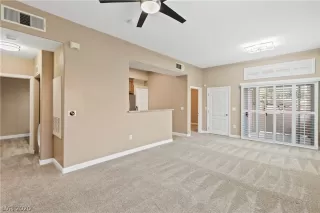 Photo #5: 2247224 Listing