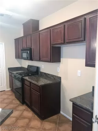 Photo #2: 2247230 Listing 