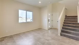 Photo #5: 2247280 Listing