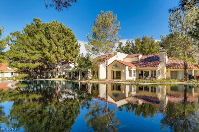 MLS: 2247285 Condo For Sale