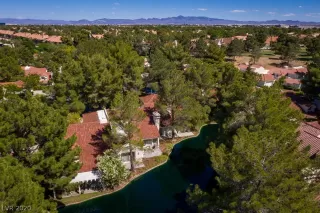 Photo #1: 2247285 Listing