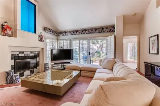 Photo #5: 2247285 Listing