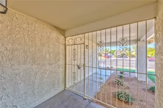 Photo #2: 2247299 Listing 