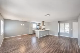 Photo #3: 2247299 Listing 