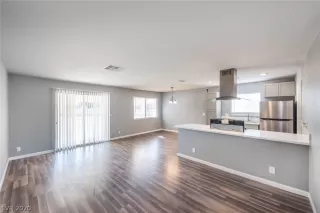 Photo #4: 2247299 Listing 