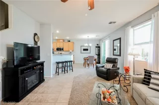 Photo #5: 2247311 Listing