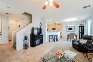 Photo #6: 2247311 Listing