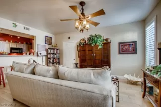 Photo #5: 2247336 Listing