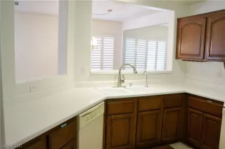 Photo #4: 2247356 Listing 