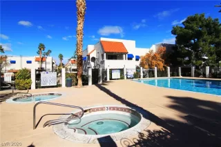 Photo #1: 2247389 Listing 