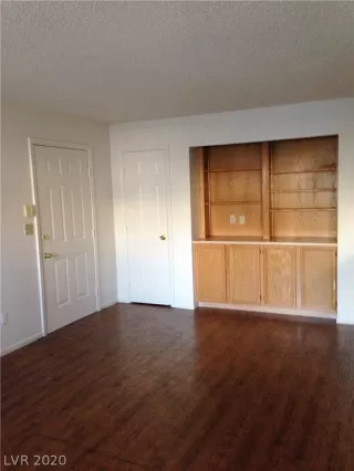 Photo #4: 2247389 Listing 