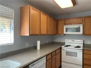 Photo #4: 2247396 Listing 