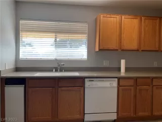 Photo #5: 2247396 Listing 