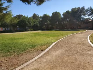 Photo #6: 2247420 Listing