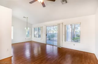 Photo #5: 2247424 Listing 