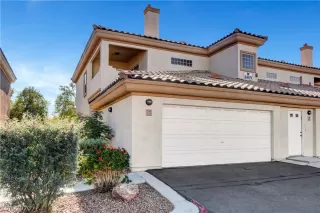 Photo #1: 2247455 Listing