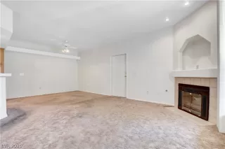Photo #2: 2247455 Listing