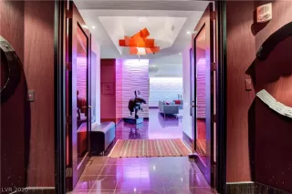 Photo #2: 2247459 Listing